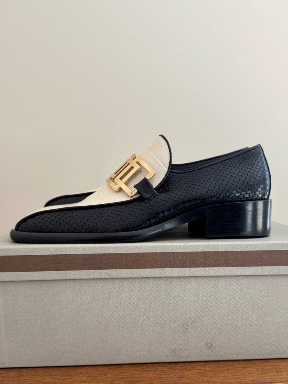 Marni Black and White Leather Loafers - Picture 6 of 8